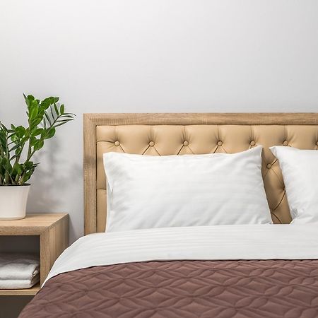 Aqua Marina Hotel Херсон Екстериор снимка