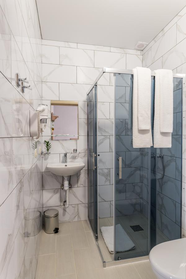 Aqua Marina Hotel Херсон Екстериор снимка